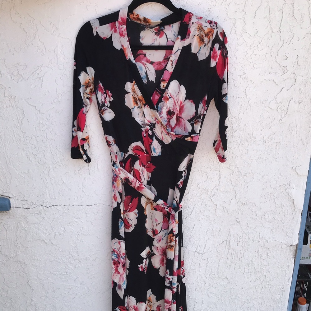 Mlle Gabrielle Black Floral Maxi Dress